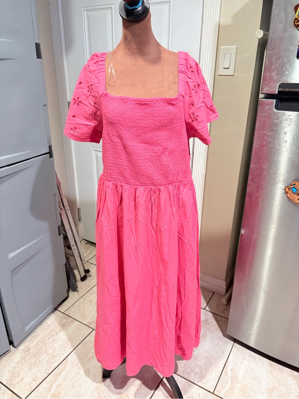 beachlunchlounge Pink Square-Neck Puff-Sleeve Midi Dress